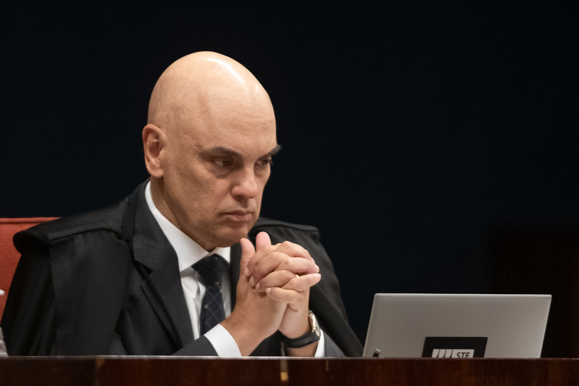 O ministro do Supremo Tribunal Federal (STF) Alexandre de Moraes determinou, nesta sexta-feira (15/8), o afastamento do procurador-geral do estado do Maranhão,