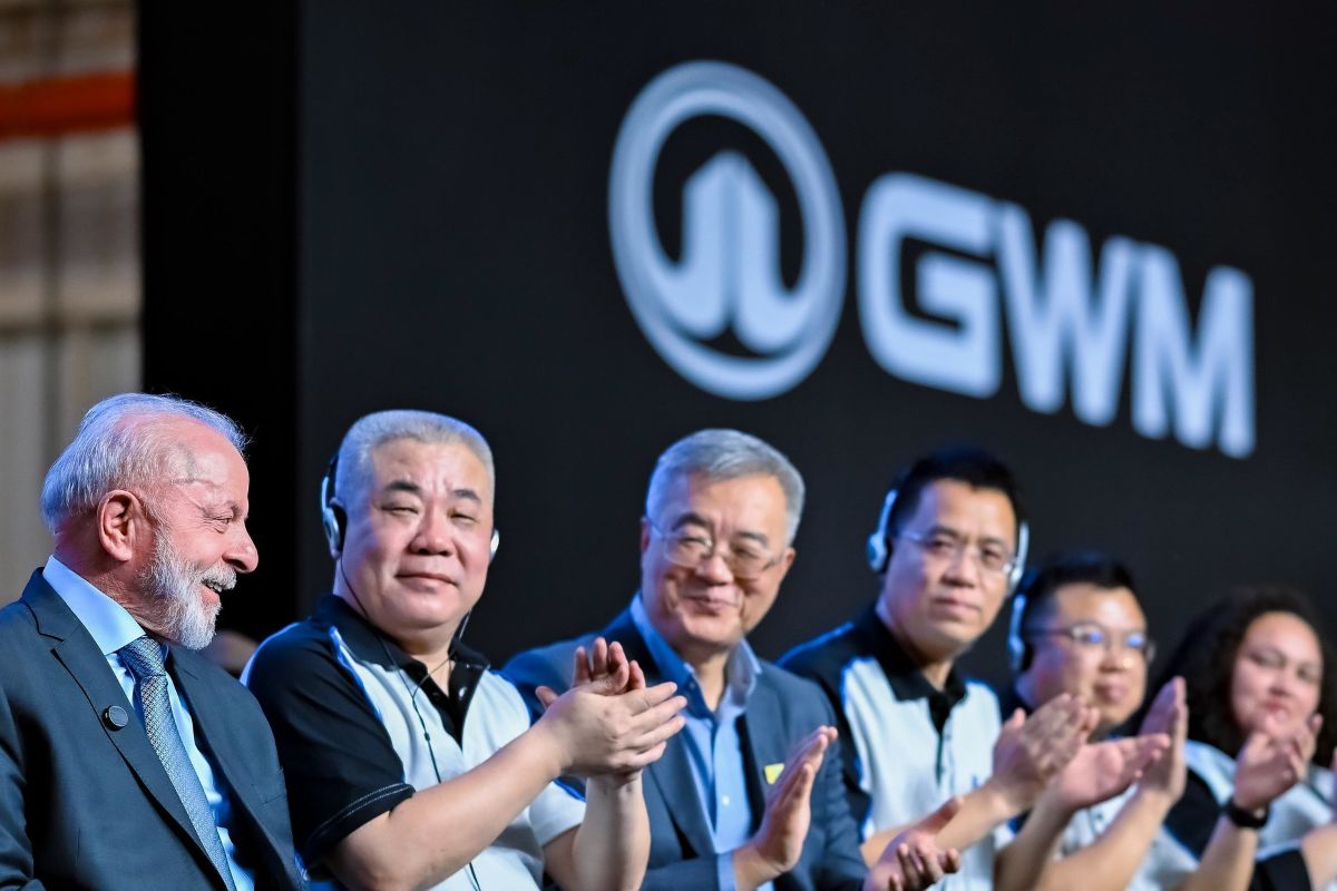 Página inicialSão PauloCompartilhar notíciaGoogle News - MetrópolesRicardo Stuckert/PR
1 de 1 Imagem colorida mostra o Presidente Lula ao lado de empresários ch