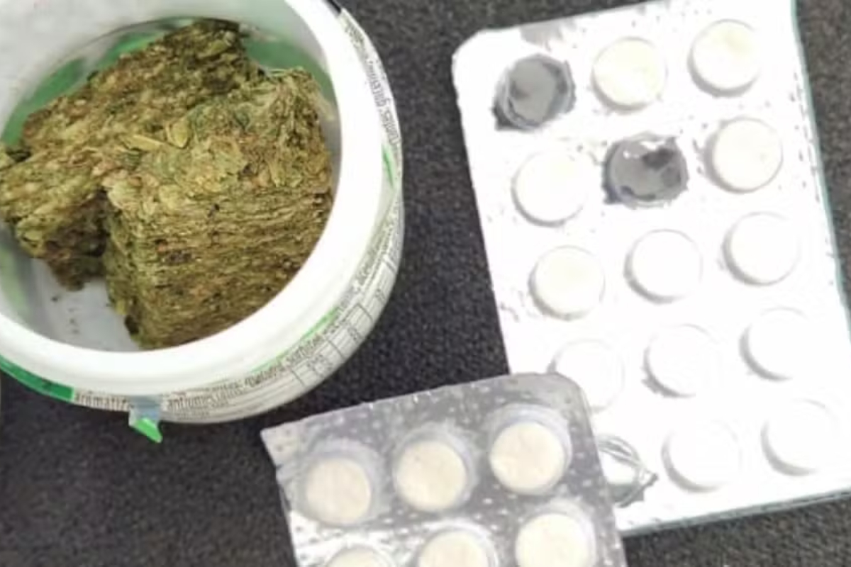 Um caminhoneiro que trafegava há quase dois dias sem descanso, sob efeito de maconha e rebite, foi preso pela Polícia Rodoviária Federal (PRF) na tarde desta qu
