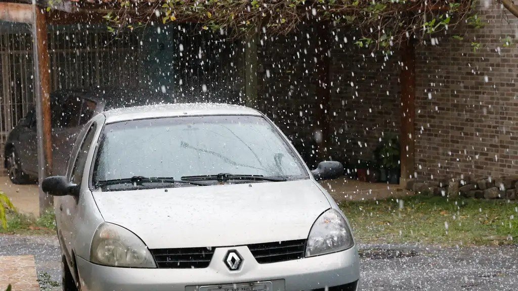 São Paulo tem risco de granizo e chuva forte nesta segunda; veja previsão completa