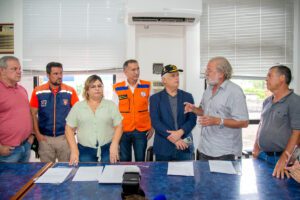 Prefeito Toninho Colucci apresenta demandas de Ilhabela a ministros do Governo Federal