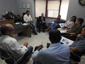 Prefeito de São Sebastião recebe representantes da Caixa Econômica para prestação de contas da calamidade