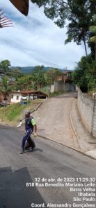 Região alta da Barra Velha recebe mutirão de limpeza em Ilhabela