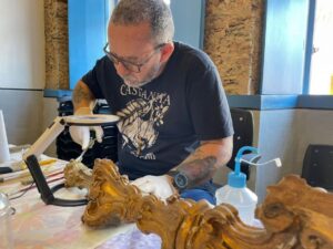 Fundass cria ateliê para restauro de peças de arte sacra dos séculos XVII ao XIX