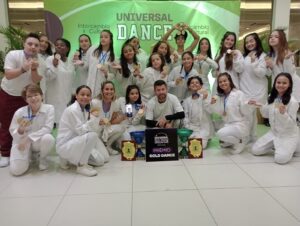 Instituto Dança e Arte de Ilhabela conquista mundial de danças no Universal Dance