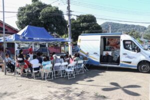 Prefeitura atende mais de 100 pessoas durante Ação Social Móvel em Boiçucanga