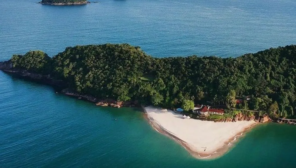 Você quer comprar uma ilha paradisíaca no litoral de SP por apenas R$ 26 milhões? Saiba como participar do leilão