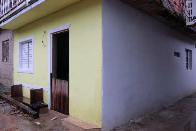 Famílias da Vila Débora atingidas por enchente em fevereiro recebem melhorias em suas casas