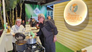 Boteco do Camarão de Ilhabela supera presença de público em 20% a mais que 2022 no primeiro fim de semana