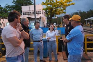 Prefeitura de São Sebastião e Departamento Hidroviário se reúnem para discutir travessia de balsa no feriado