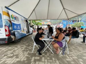 Mais de 90 moradores são atendidos em Ação Social Móvel na Vila Sahy