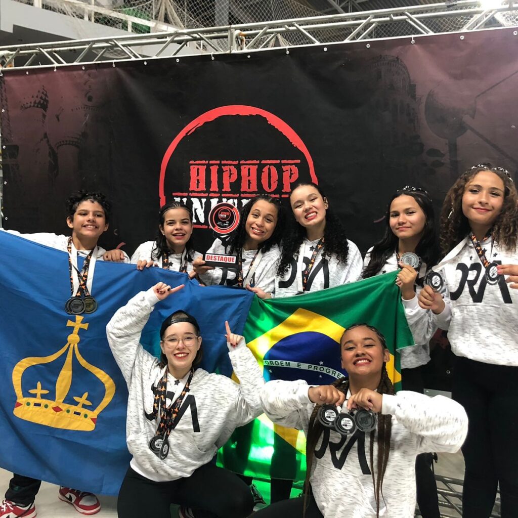 Orgulho de Ilhabela! Dançarinos dos grupos D.R.A e IDAI Brilham nos Palcos Internacionais em 2023! 💃🔥