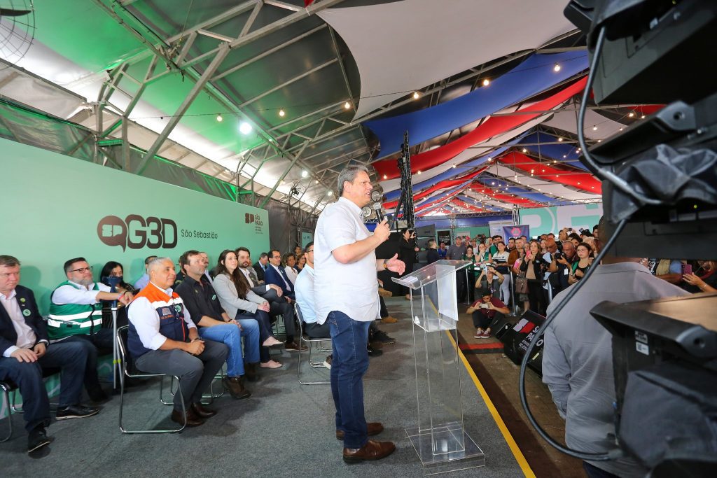 O governador Tarcísio de Freitas fez, na manhã desta sexta-feira (27), a abertura oficial do programa Gabinete 3D em São Sebastião, no Litoral Norte.