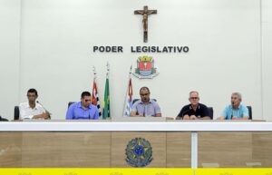 Secretarias da Prefeitura participam de audiência pública