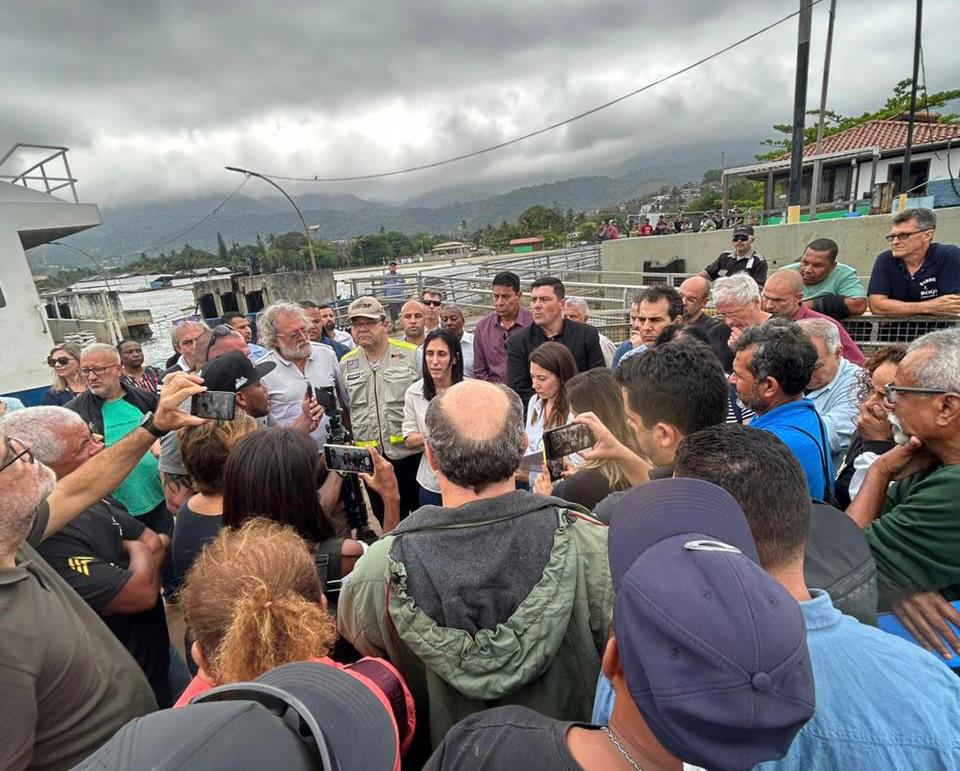 Governo de SP anuncia medidas para sistemas de travessias litorâneas do estado