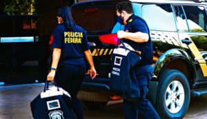 PF realiza busca e apreensão em Ubatuba