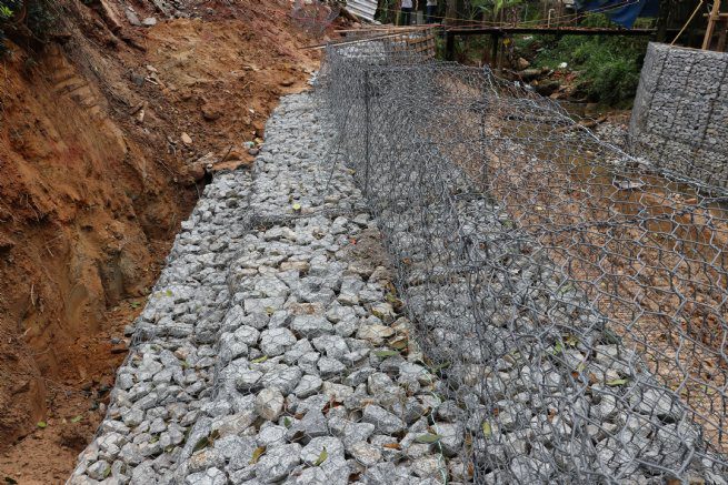 Prefeitura de São Sebastião inicia obra de contenção e drenagem na Vila Queiroz Galvão/Esquimó, em Juquehy