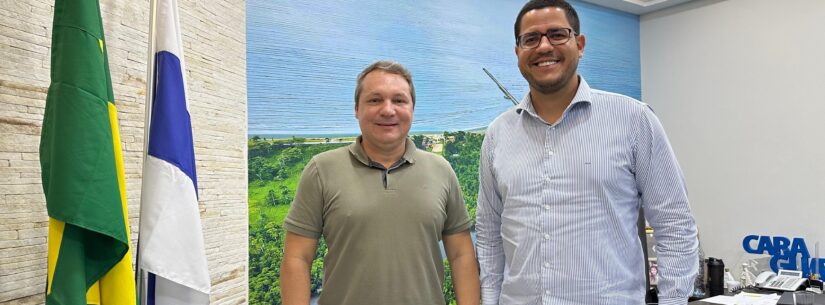 O prefeito de Caraguatatuba, Aguilar Junior, se reuniu nesta semana com o Coronel André Marcelo Warol Porto Rodrigues (Coronel Porto), que comanda a Gerência Litoral Norte e é responsável por fazer a ponte entre o Governo do Estado e os municípios da região.