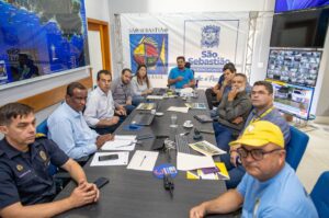 O projeto para melhorar o acesso da travessia da balsa São Sebastião/Ilhabela foi tema de uma reunião entre o Prefeito Felipe Augusto e as equipes do DER e do DH-SP, que aconteceu no gabinete do prefeito.