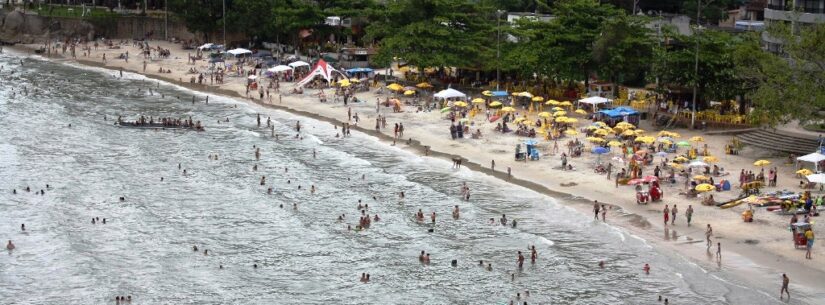 Alguns sintomas como queimadura solar, desidratação, má alimentação e falta de higiene podem ser evitados se os cuidados forem redobrados. Com atenção é possível ter um verão tranquilo com divertimento sem problemas de saúde.