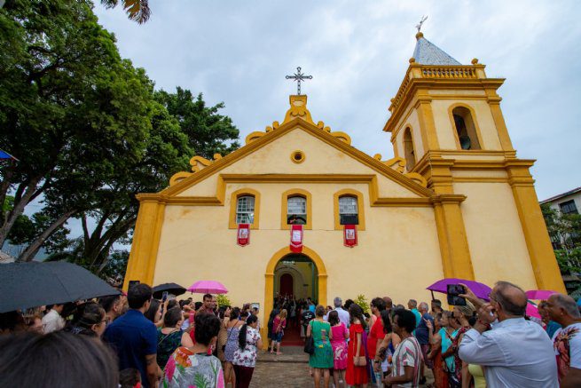 Levantamento do Mastro marca início das festividades da Festa do Padroeiro de São Sebastião nesta quinta-feira