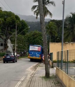 Ilhabela: Beleza Natural Ofuscada pela Ineficiência Governamental