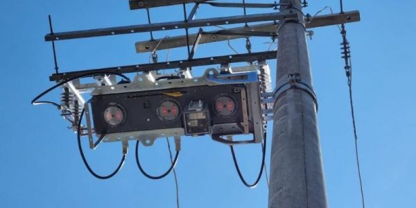 Equipamento de baixo custo ajuda no fornecimento de energia em áreas afetadas por chuva