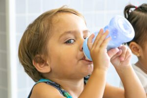 Prefeitura de São Sebastião lança ‘Programa Leite Presente’ para beneficiar mais de 15 mil crianças