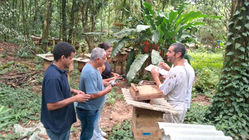 Consórcio Três Rios em visita técnica a propriedades e estabelecimentos de produtores rurais, pescadores e empresários que manifestaram interesse em obter o selo do Serviço de Inspeção Municipal.