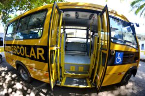 Veículos do transporte escolar percorrem mais de mil quilômetros por dia