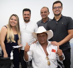 Prefeitura entrega 31 equipamentos de tecnologia assistiva as pessoas com deficiência