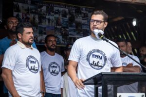 #Obras - Caiçara e de família de pescadores, o vice-prefeito e secretário de Saúde de São Sebastião, Reinaldinho Moreira, participou da entrega da ampliação do rancho de pesca “Ismael Ferreira Bueno”, localizado no bairro de Maresias, Costa Sul do município, nesta quinta-feira (28).