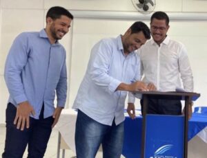 Na última sexta-feira (22/3), durante uma transmissão ao vivo no Instagram, o prefeito de Caraguatatuba, Aguilar Junior, revelou o nome do pré-candidato da situação para concorrer à prefeitura.