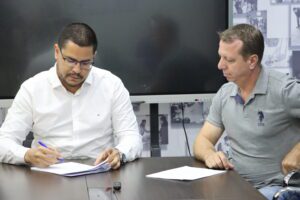 O prefeito Aguilar Junior acaba de autorizar o início de 14 intervenções dentro do POD (Pacote de Obras de Drenagem), com investimentos de mais de R$ 30 milhões, por meio de um convênio com o DesenvolveSP.