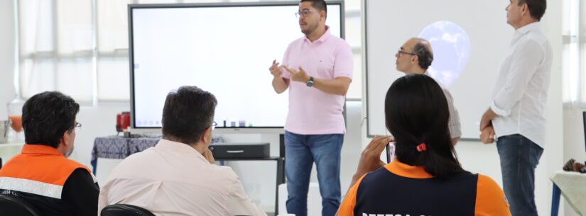 Técnicos das Defesas Civis e Secretarias de Meio Ambiente e Planejamento do Litoral Norte participaram na manhã desta quarta-feira (8/3), em Caraguatatuba, de um treinamento sobre o Sistema de Monitoramento por Satélite lançado pelo Governo do Estado de São Paulo.