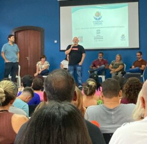 Prefeito Felipe Augusto assina Ordem de Serviço para início das obras do conjunto habitacional em Barequeçaba. Saiba como essa iniciativa beneficiará os moradores.