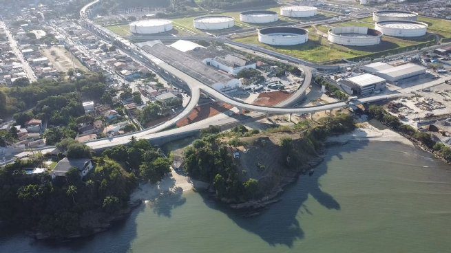 Governo confirma alça viária da Rodovia dos Tamoios ao Porto de São Sebastião. A obra trará benefícios ao Estado e melhor qualidade de vida.