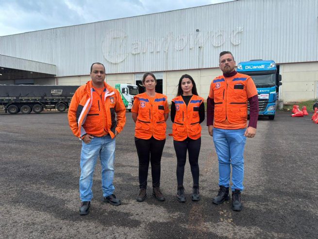 Equipe técnica de São Sebastião é enviada para auxiliar na reconstrução dos municípios afetados pelas chuvas.
