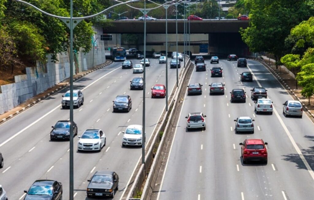 Ampliação de restrições médicas para tirar CNH em formulário beneficia condutor PcD