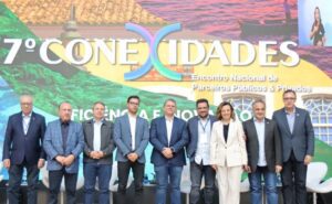 Emoção e homenagens marcam o encerramento do 7º CONEXIDADES em São Sebastião