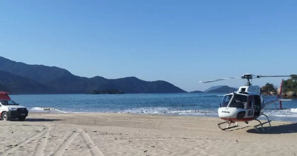 Samu aciona Polícia Militar para resgatar idoso com suspeita de AVC em Ilhabela. Helicóptero Águia realiza o transporte em tempo recorde.