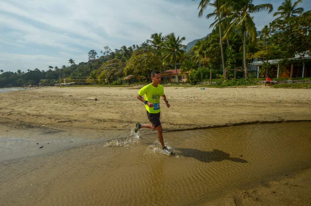Ilhabela recebe 1,8 mil participantes na Prova de Revezamento KTR 2024