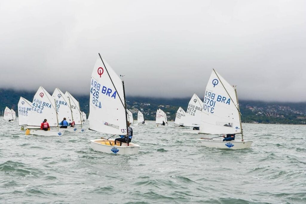 Pé de Vento Vence a 51ª Semana de Vela Monotipos de Ilhabela