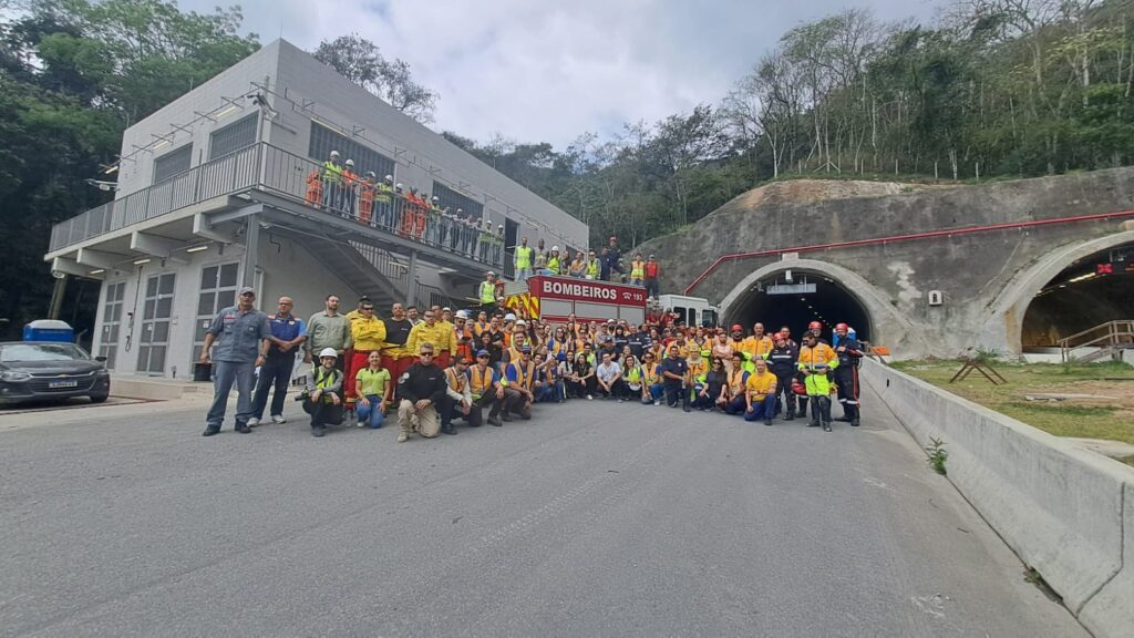 Tamoios realiza simulado de acidente no Contorno Sul