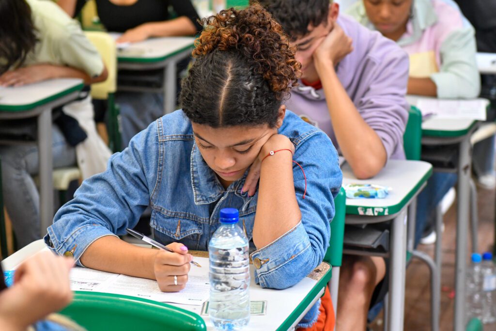 Estudantes da Rede Estadual participam do primeiro dia do Provão Paulista Seriado 2024