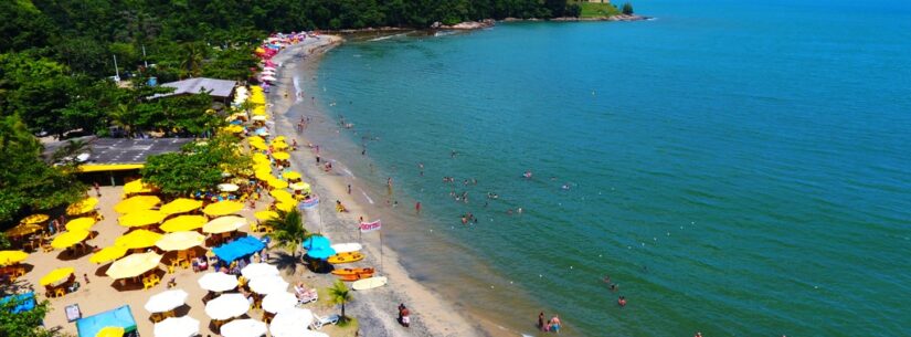 Feriado de Finados em Caraguatatuba: previsão de 80 mil visitantes. Descubra as belezas naturais, praias e atrativos turísticos da cidade.