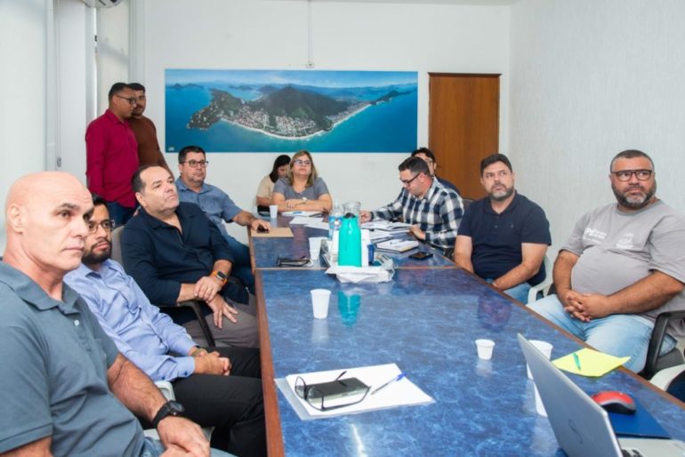 Reunião na Prefeitura de Ubatuba Define Etapas Finais para Nova Empresa de Transporte Público