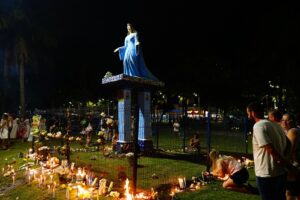 Descubra a 40ª Festa de Iemanjá em Caraguatatuba. Participe do evento na Praia do Centro e faça homenagens à divindade.