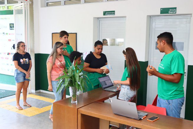 Prefeitura de São Sebastião Participa do 6º Mutirão da Saúde no Instituto Verdescola