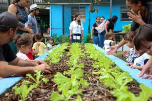 São Sebastião Lidera com Projetos de Educação Socioambiental e Conquista Prêmio AMVALE